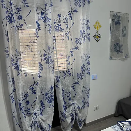 Casetta Blu Mondello Zona Partanna 公寓